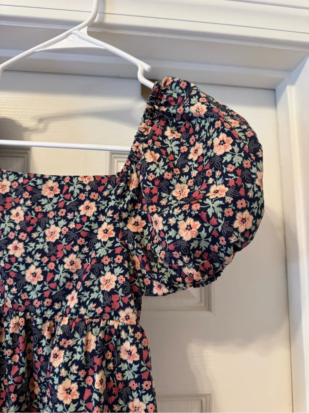 Girls Navy Floral Puff-Sleeve Dress with tie back